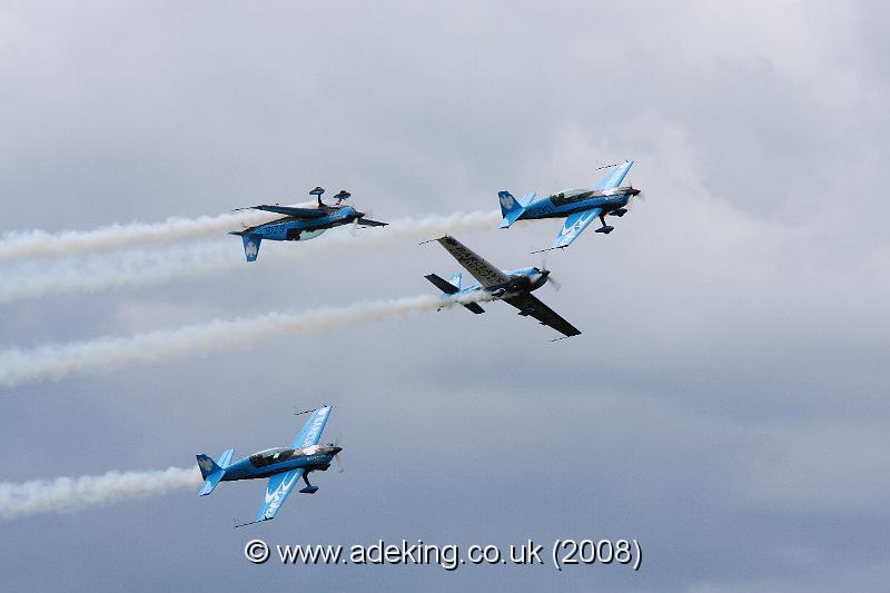 IMG_8128.JPG - The Blades Extra 300LPS Team